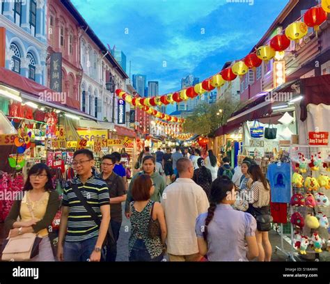 singapore night market|chinatown street market singapore.